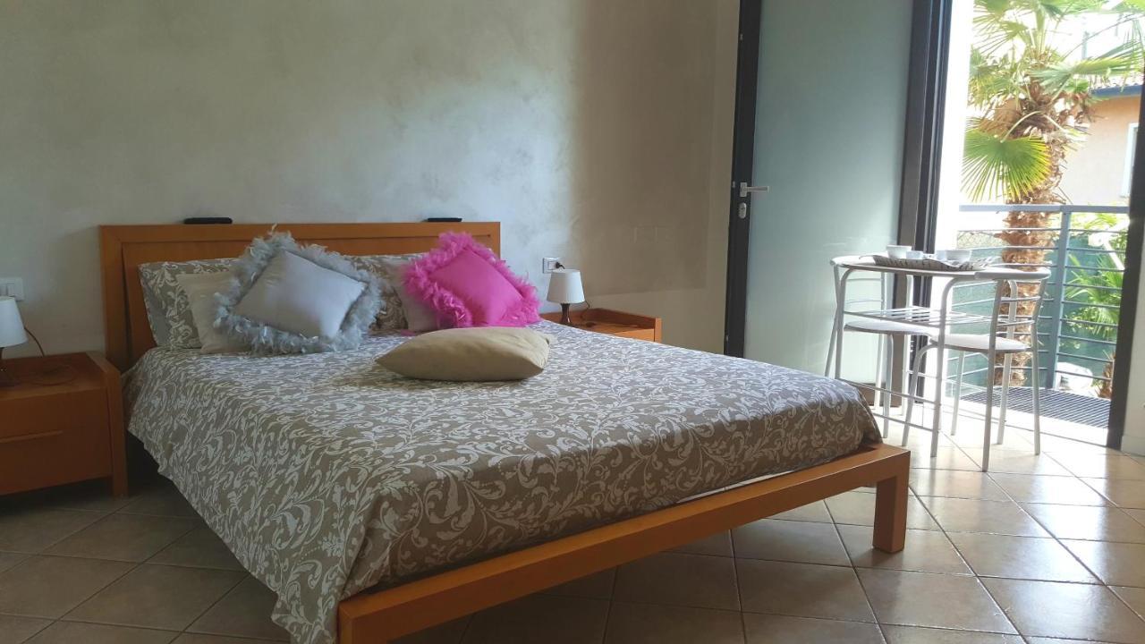 B&B Casa Gaia - ซีร์มิโอเน ภายนอก รูปภาพ