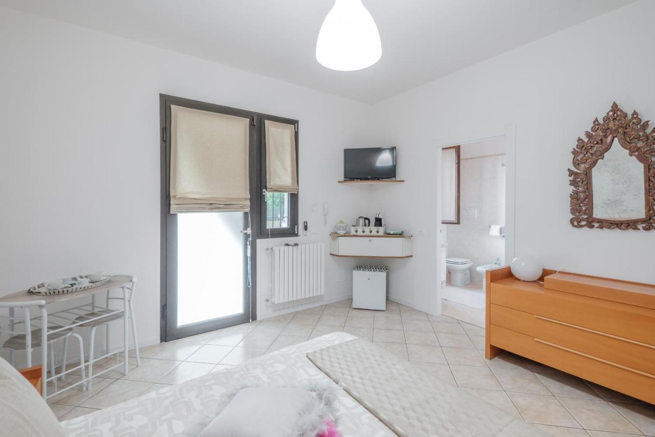 B&B Casa Gaia - ซีร์มิโอเน ภายนอก รูปภาพ