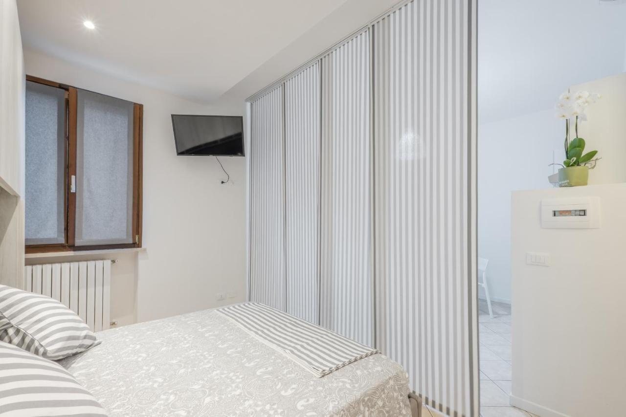 B&B Casa Gaia - ซีร์มิโอเน ภายนอก รูปภาพ